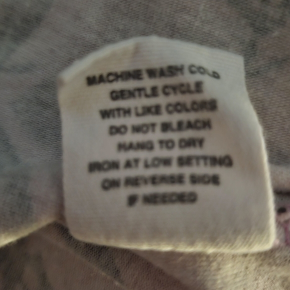 Coquette Pink Camo Tee • RealTree Style Forest Print • Bass Pro Shops • M - Picture 4 of 4